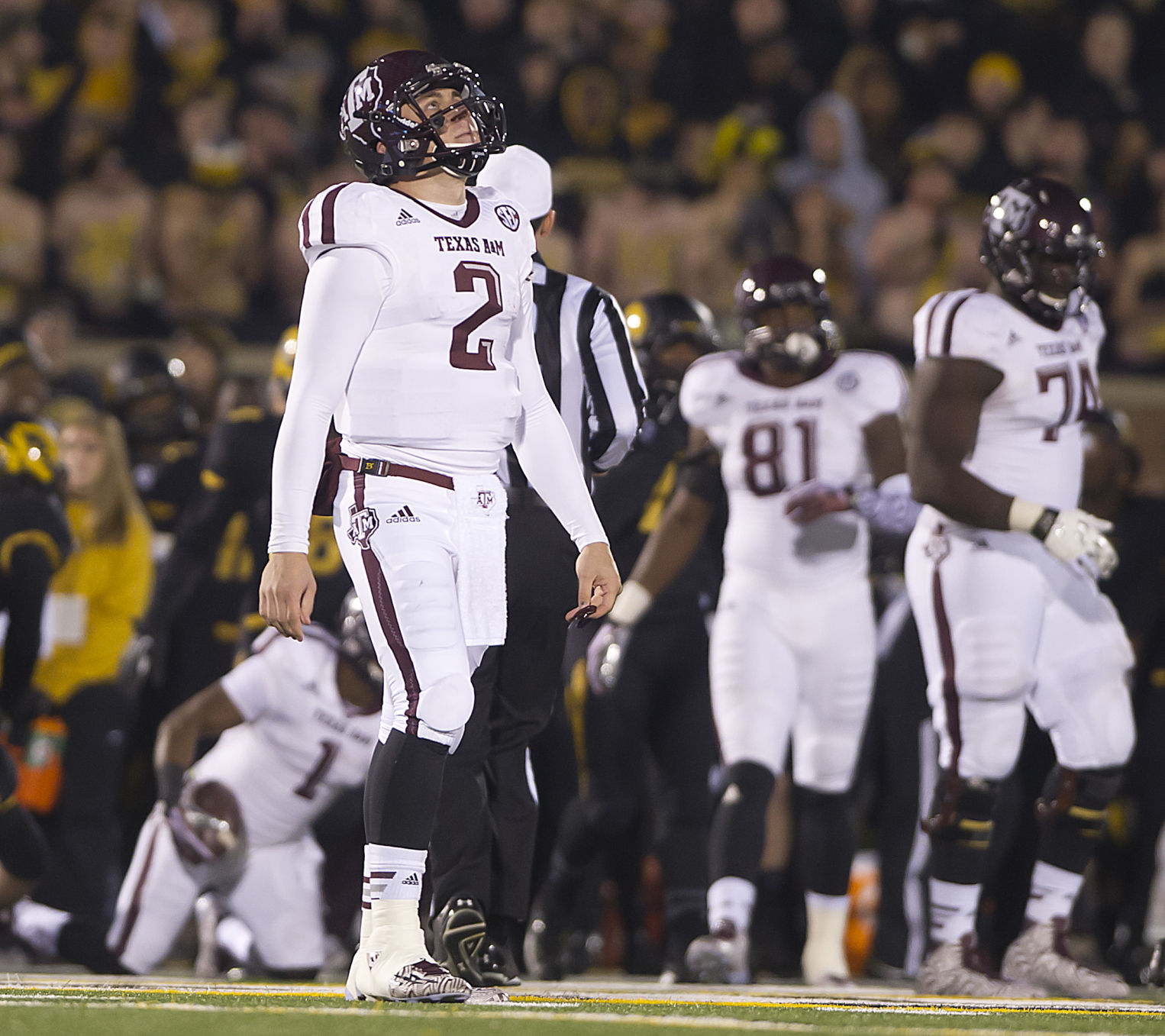 Missouri holds off Aggies 28-21